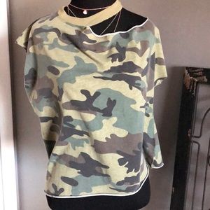 Camo slash tee, size small